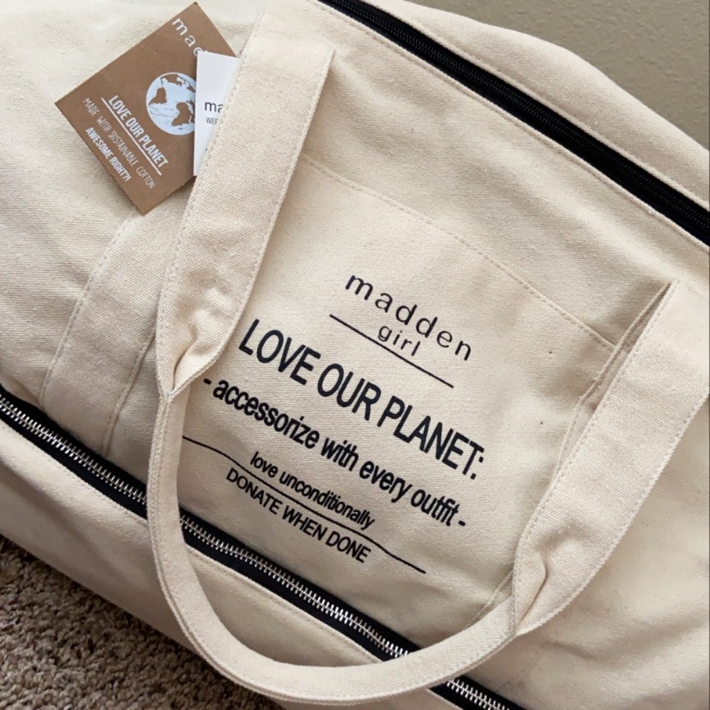 BRAND NEW madden girl weekender bag!!